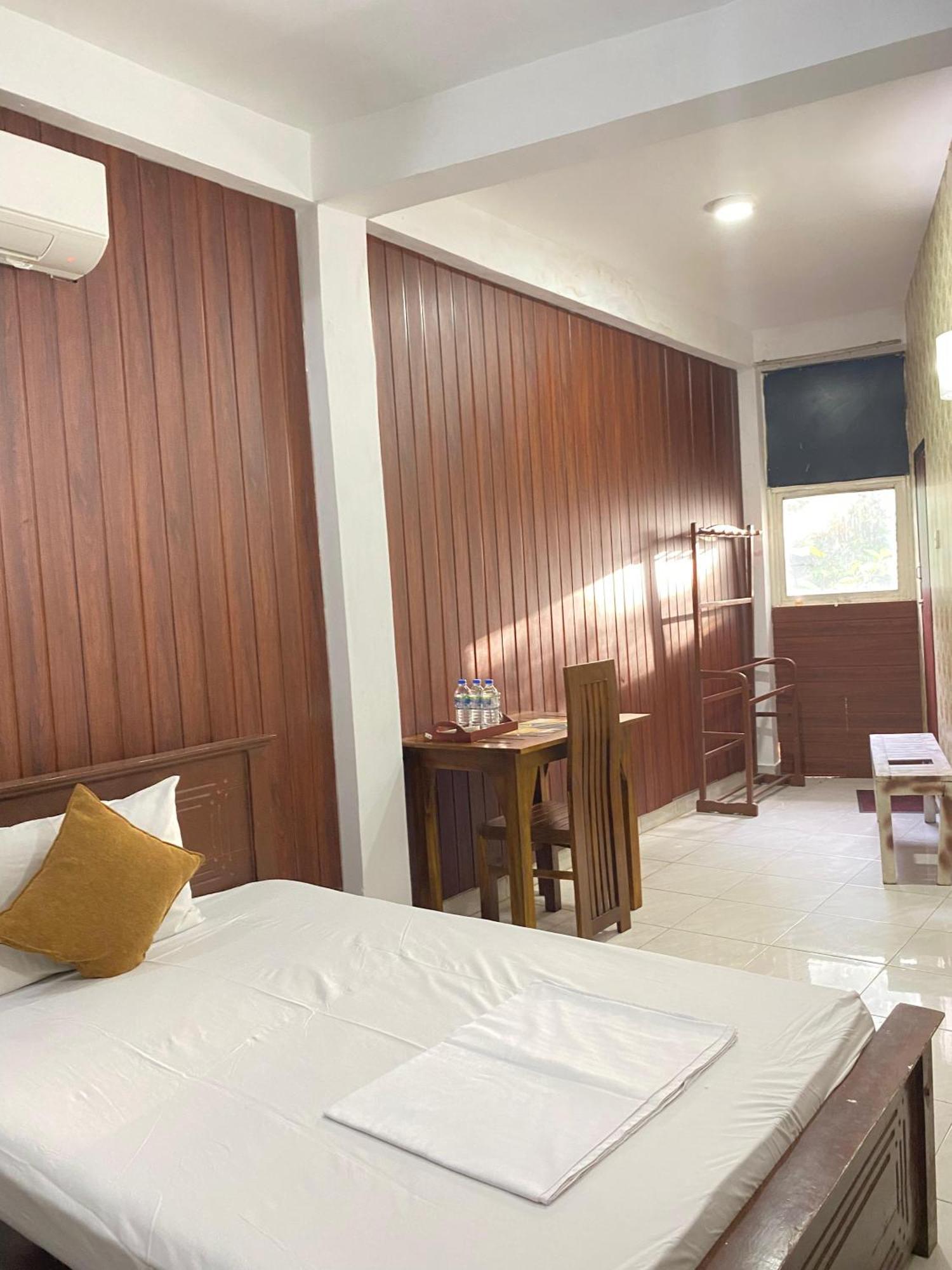 Airport City Hotel Katunayaka Kültér fotó