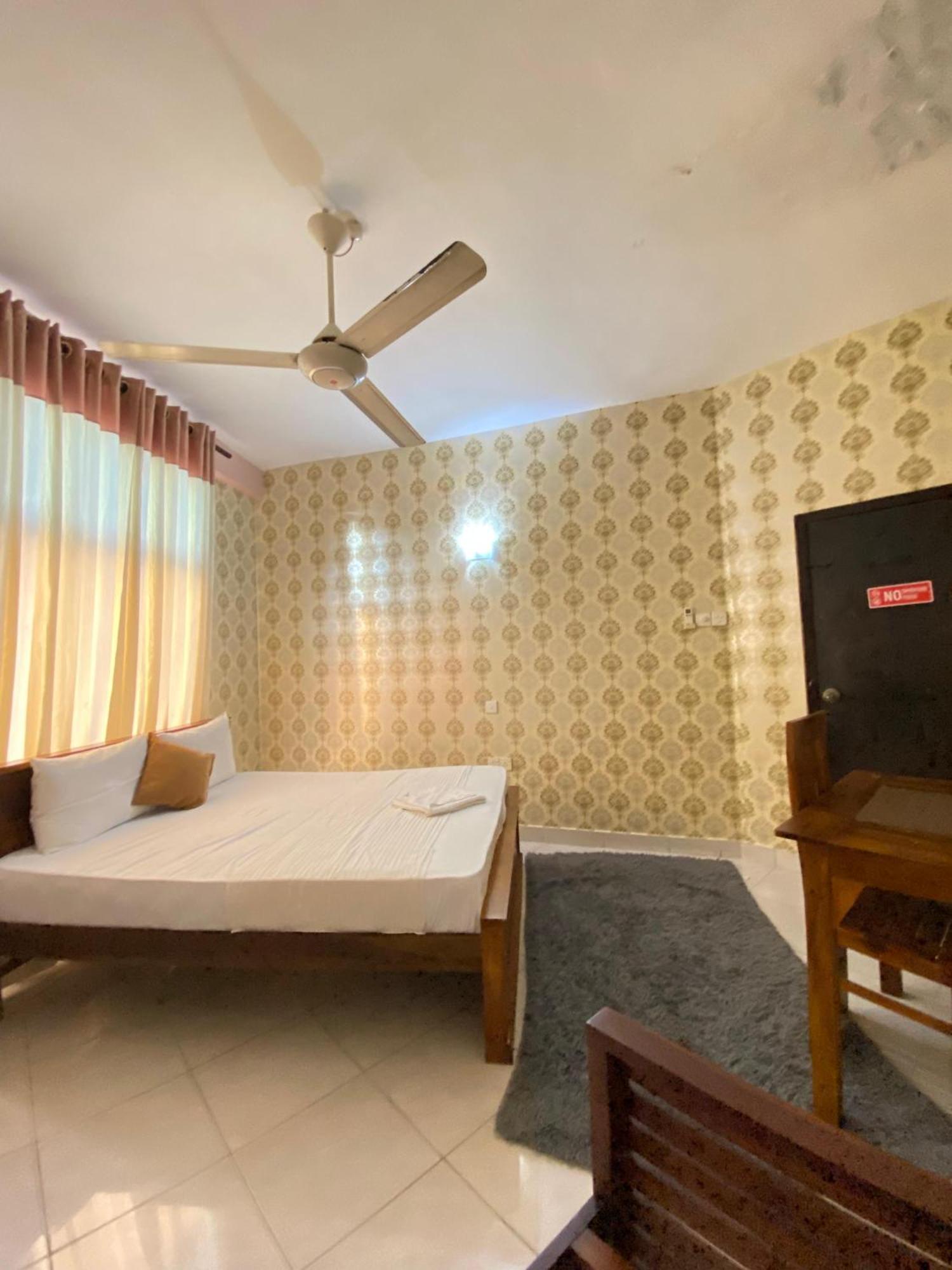 Airport City Hotel Katunayaka Kültér fotó