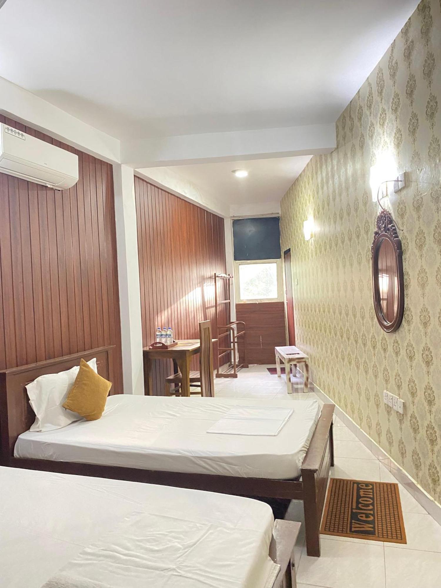 Airport City Hotel Katunayaka Kültér fotó